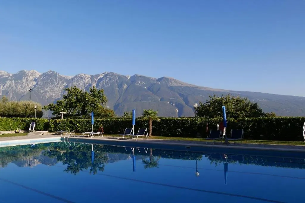 Heike Apartment Tignale Italy